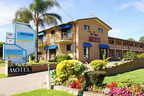 Abel Tasman Motel - Accommodation Main Beach 1