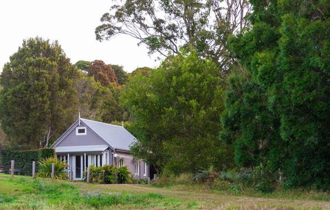 Abelia House - Accommodation Main Beach 2