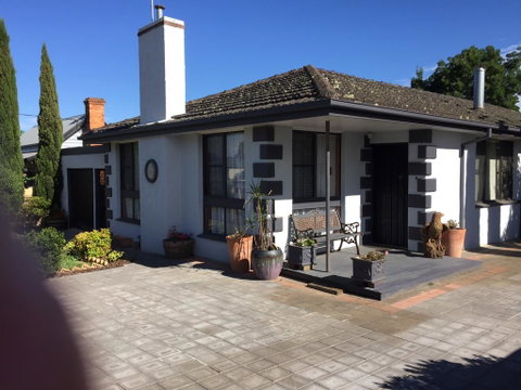Abode33 - Accommodation Main Beach 1