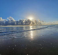 ABSOLUTE BEACH FRONT MACKAY - Comfort Resort Blue Pacific - Accommodation Main Beach