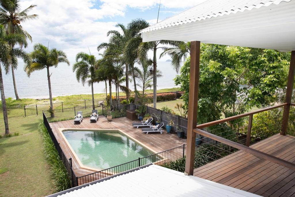 Newell QLD Accommodation Main Beach