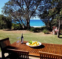 Absolute Beachfront Mollymook - Accommodation Main Beach