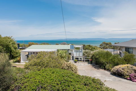 Acacia Cottage - Accommodation Main Beach 2