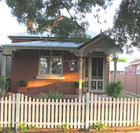 Acacia Cottage on Peel Bathurst - Accommodation Main Beach