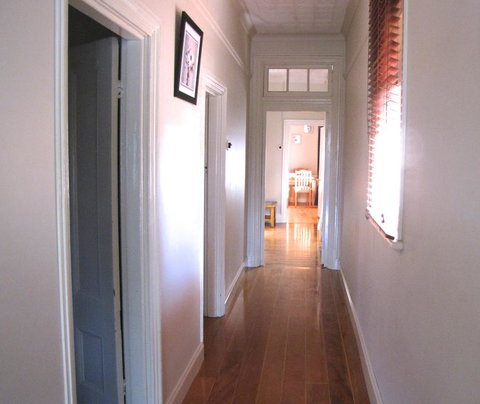 Acacia Cottage On Peel, Bathurst - Accommodation Main Beach 3