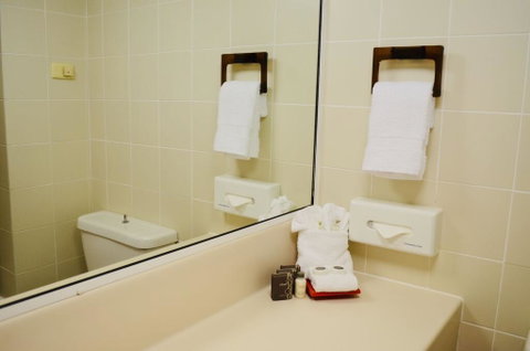 Acacia Court Hotel - Accommodation Main Beach 3