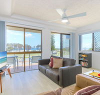 Acacia Holiday Apartment - Accommodation Main Beach