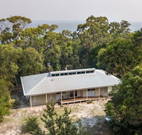 Acacia Lakehouse - The lake at your doorstep - Accommodation Main Beach