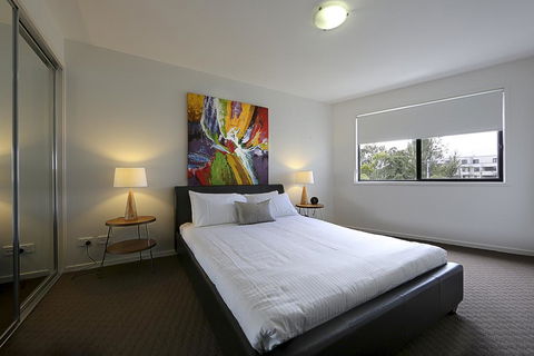 Accommodate Canberra - Century - Accommodation Main Beach 2