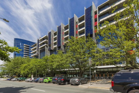 Accommodate Canberra - New Acton - Accommodation Main Beach 1