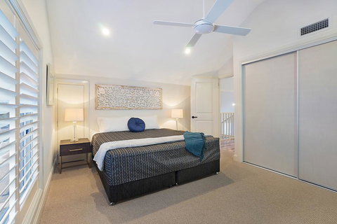 Accommodation Hunter - James Street Morpeth - Accommodation Main Beach 1