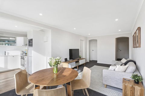 Ace's Place - Accommodation Main Beach 2