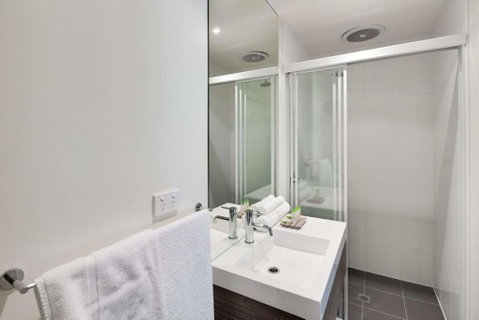 Drouin Motel - Accommodation Main Beach 1