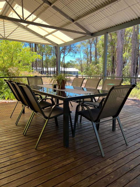 Diamond Lake Escape - Accommodation Main Beach 3