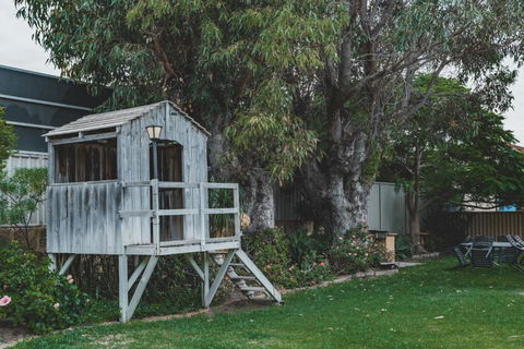 Dongara Hotel Motel - Accommodation Main Beach 2