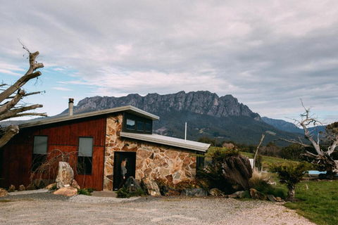 Eagles Nest Retreat - Accommodation Main Beach 2