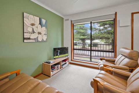 Eastern Beach Unit 5 - Accommodation Main Beach 1