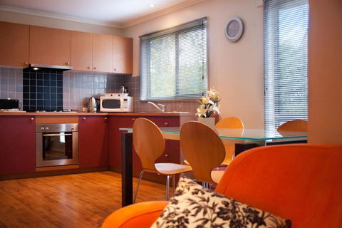 Eastern View Villa - Accommodation Main Beach 1