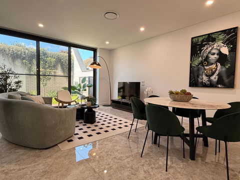 Eastgardens 4Bed 3Bath Brand New Townhouse 2 Car - Accommodation Main Beach 0