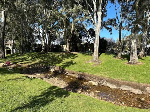 Eastside Oasis Norwood - Accommodation Main Beach 2