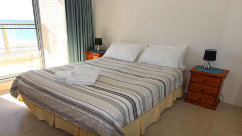 Ebbtide 13 - Accommodation Main Beach 4