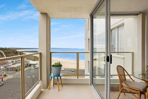 Ebbtide 30 - Accommodation Main Beach 0