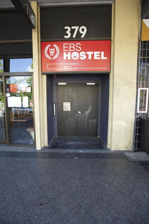 EBS Sydney Hostel - Accommodation Main Beach 3