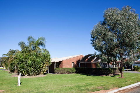 Echuca Moama Holiday Villas - Accommodation Main Beach 1