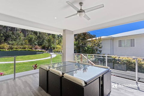 Eden - Accommodation Main Beach 1