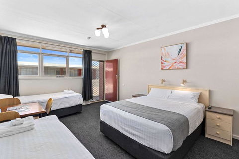 Econo Lodge Port Augusta - Accommodation Main Beach 1