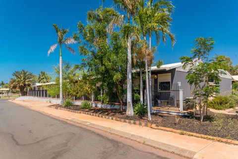 Econo Lodge Karratha - Accommodation Main Beach 2