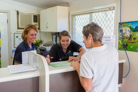 Discovery Parks - Carnarvon - Accommodation Main Beach 1