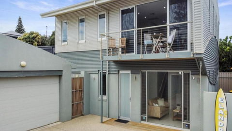 Elandra Beach House By Wine Coast Holiday Rentals - Accommodation Main Beach 3