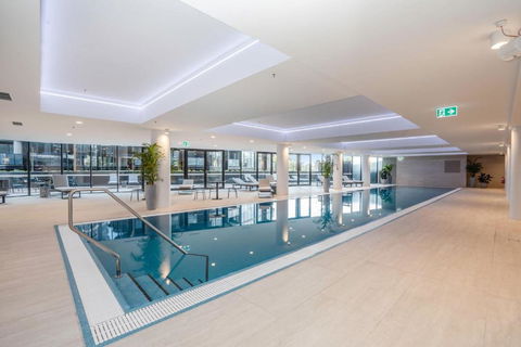 Elegant 1-Bed With Outstanding Building Amenities - Accommodation Main Beach 2