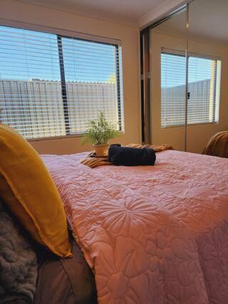 Elegantly Designed Grannyflat That Offers A Quiet Escape! - Accommodation Main Beach 3