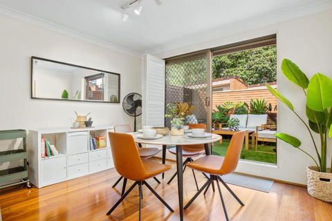 Elegantly Modern 2-Bed In The Heart Of Chippendale - Accommodation Main Beach 0