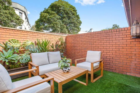 Elegantly Modern 2-Bed In The Heart Of Chippendale - Accommodation Main Beach 1