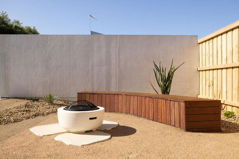 Ella Phillip Island - Accommodation Main Beach 2