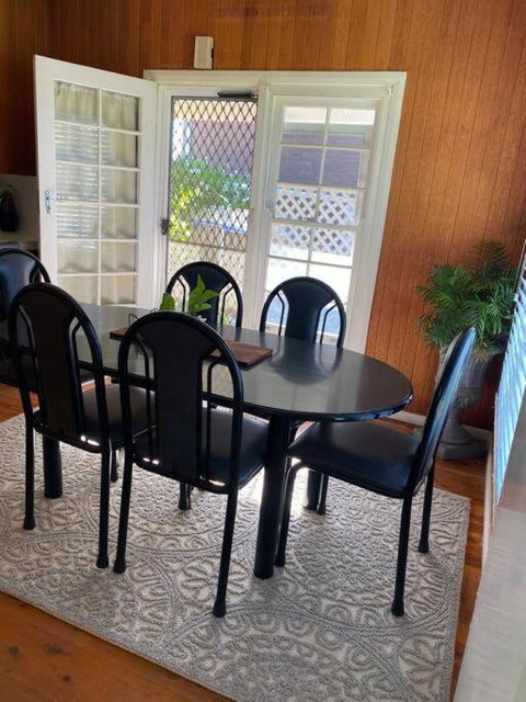 Ellessa - Accommodation Main Beach 2