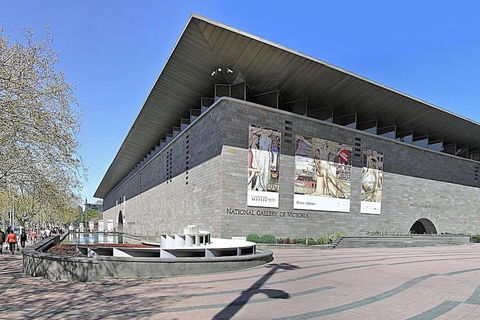 Elm Cottage With Luxury Lifestyle Location - Accommodation Main Beach 4