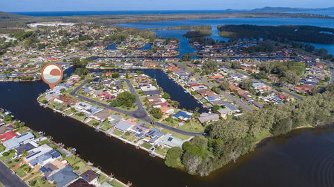 Elouera Crescent - Accommodation Main Beach 1