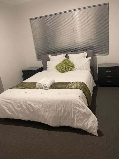 Elshaadai Homes - Accommodation Main Beach 0