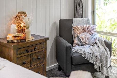 Elvis Romance At The Beach - Accommodation Main Beach 4