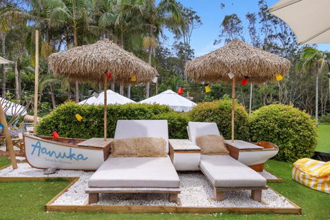 Elvis - The Great Seaside Adventure - Accommodation Main Beach 0