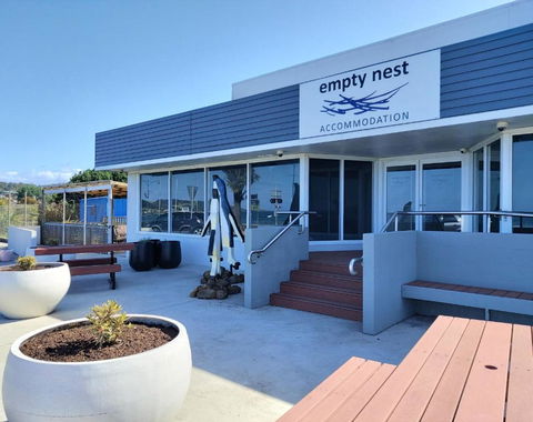 Empty Nest - Accommodation Main Beach 0