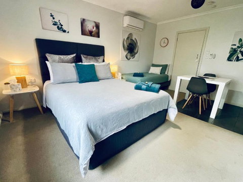 Emu Retreat B&B - Accommodation Main Beach 1