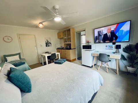 Emu Retreat B&B - Accommodation Main Beach 2