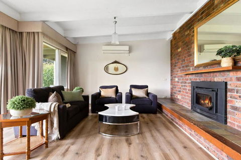 Enjoy Nature At Modern Diamond Creek Farmhouse - Accommodation Main Beach 2