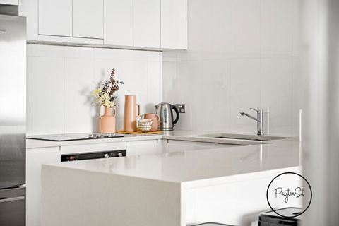 Enjoyable East End - Accommodation Main Beach 2