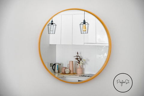 Enjoyable East End - Accommodation Main Beach 3